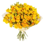 Композиция из 15 желтых кустовых роз